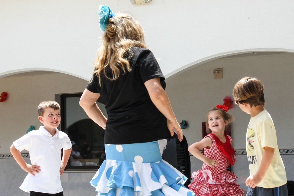 Rota CDC Hosts Feria Event for Families
