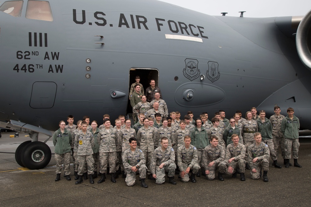 Civil Air Patrol’s Washington Wing Cadets Take Flight