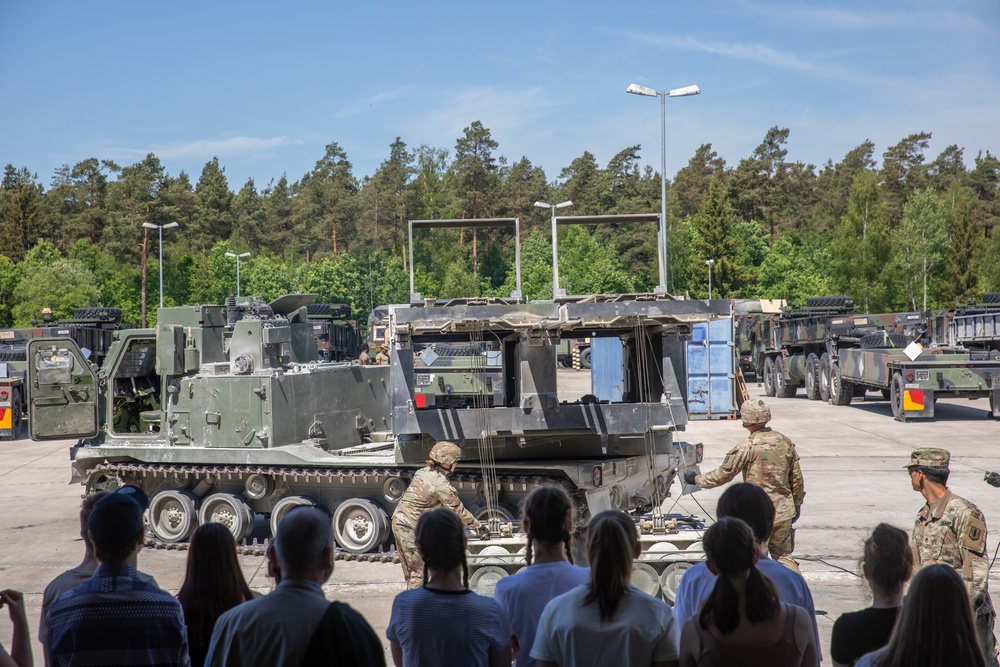 Pegnitz students visit Grafenwoehr Training Area