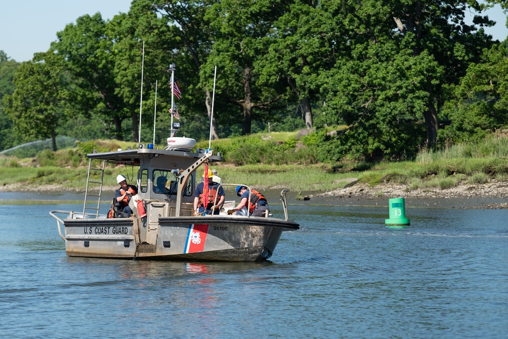 Coast Guard temporarily disestablishes buoys from Milton Harbor, New York