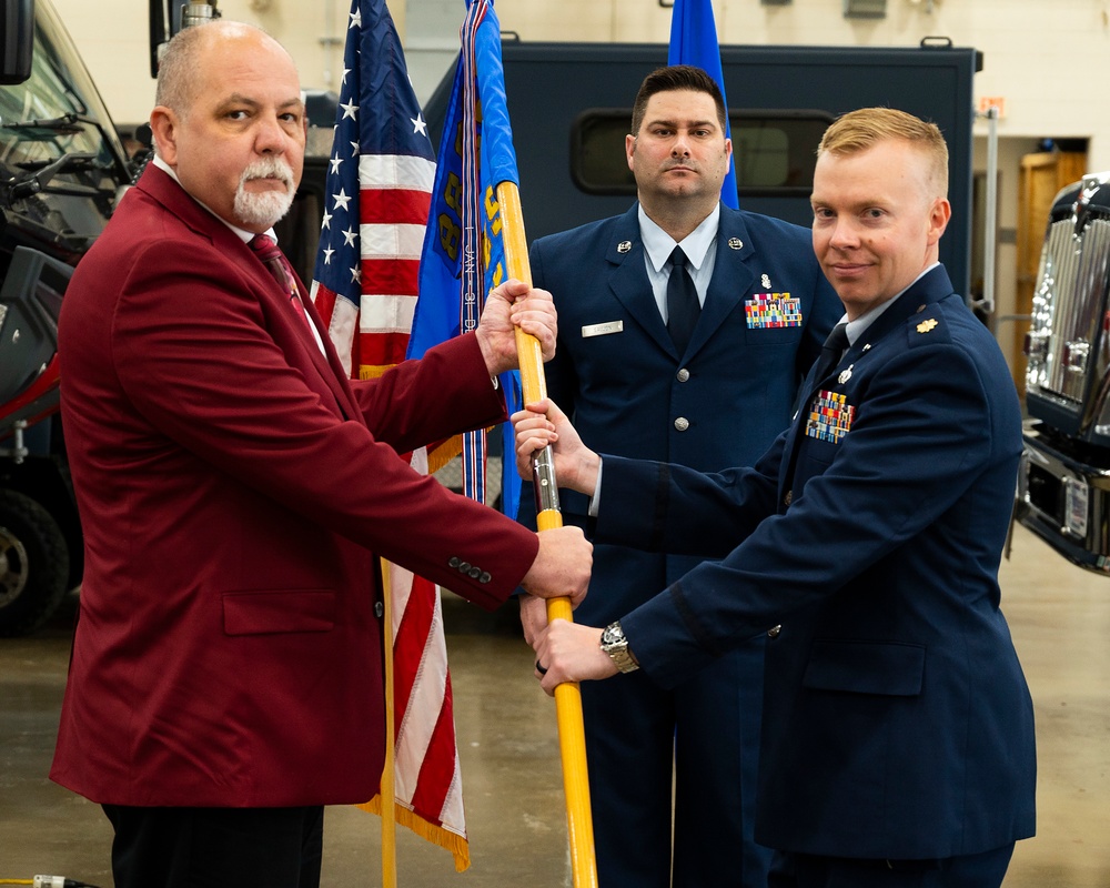 Thomsen assumes command of Wright-Patt Squadron