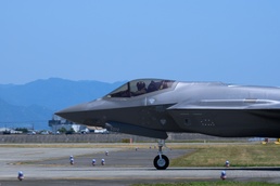 Eielson Airmen, F-35s begin ACE training at MCAS Iwakuni