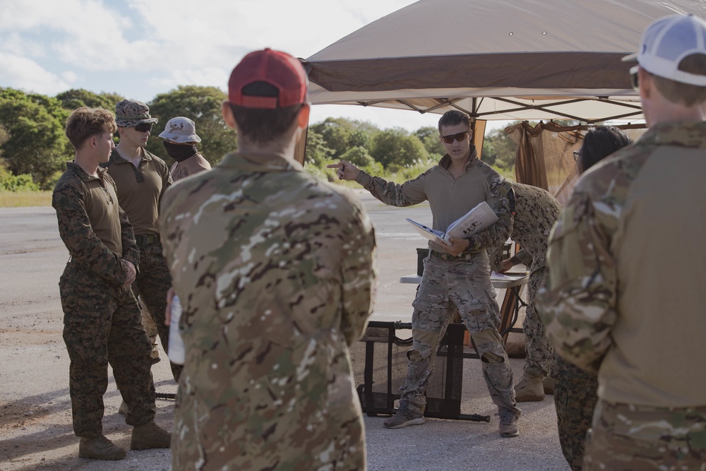 Explosive Ordnance Disposal Valiant Shield 22