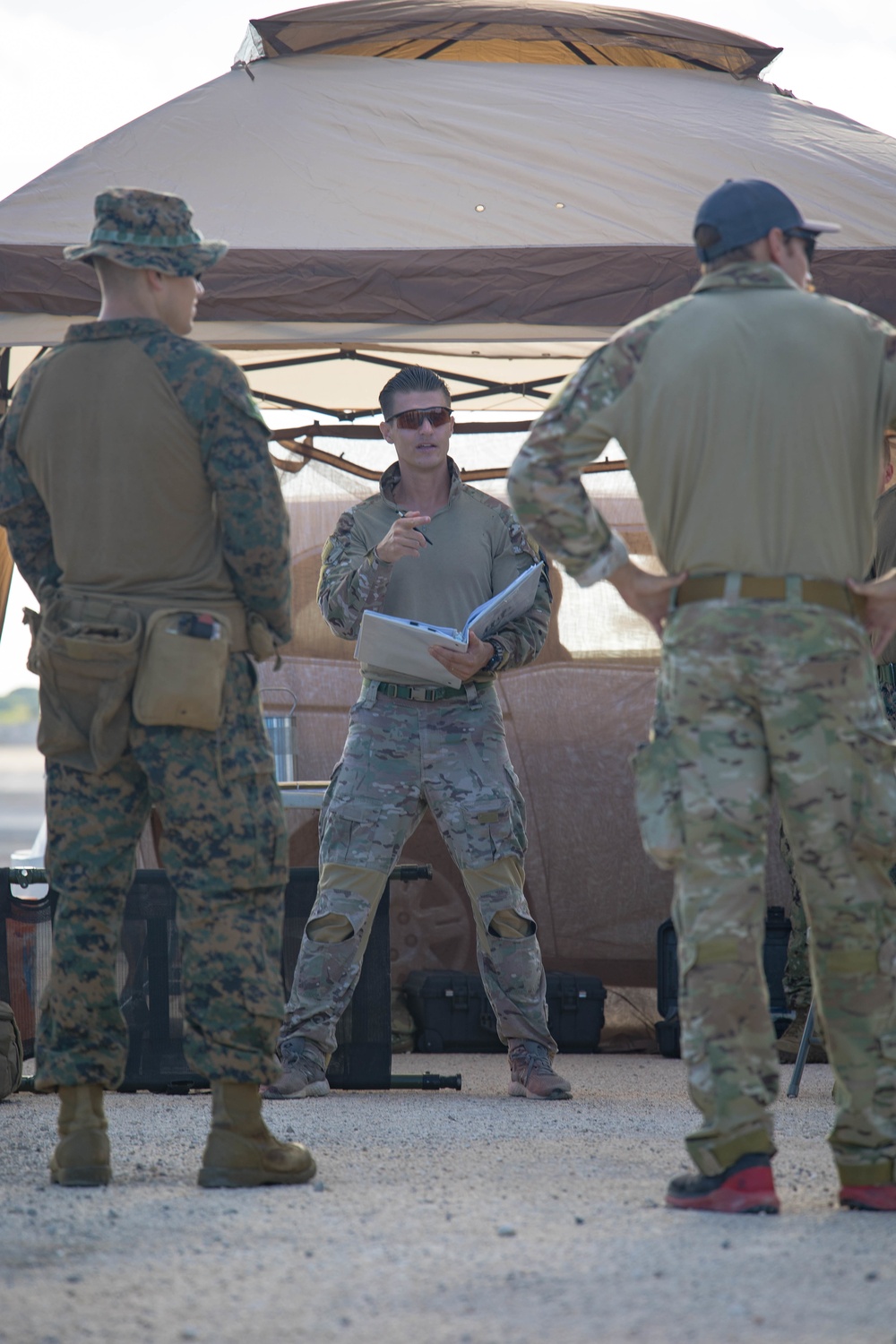 Explosive Ordnance Disposal Valiant Shield 22