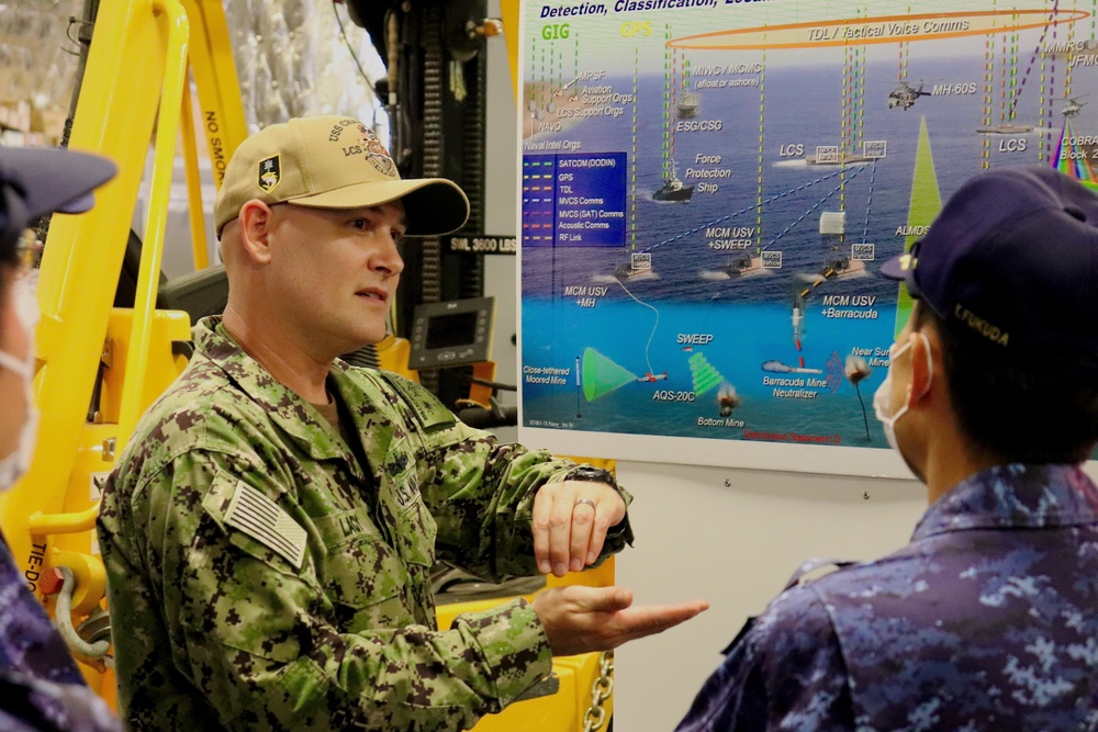 USS Charleston hosts JMSDF admirals