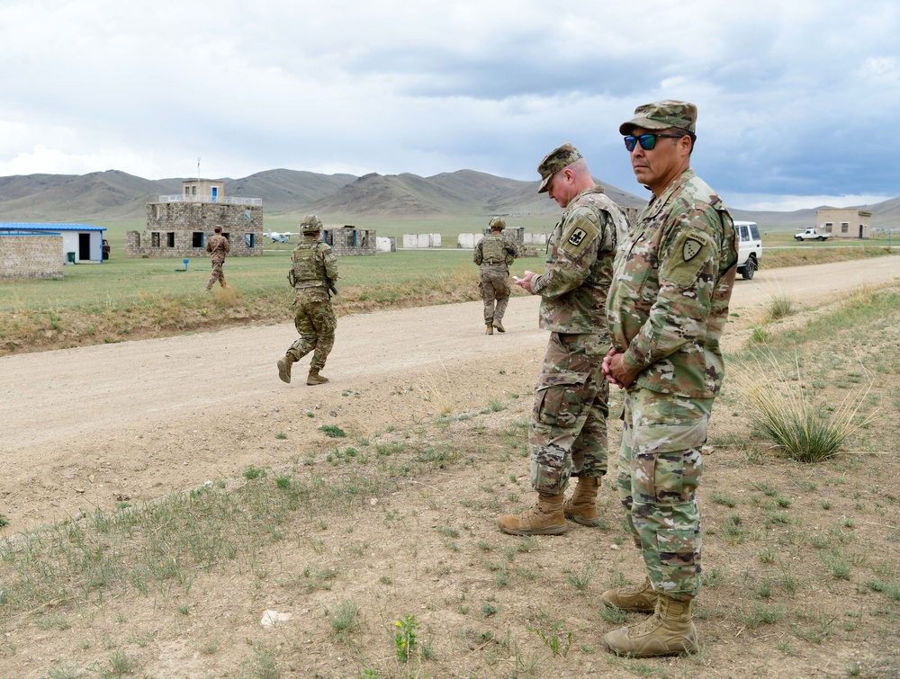 DVIDS - Images - U.S. Army Brig. Gen. Wayne Don observes a Cordon and ...