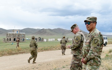 U.S. Army Brig. Gen. Wayne Don observes a Cordon and Search Drill