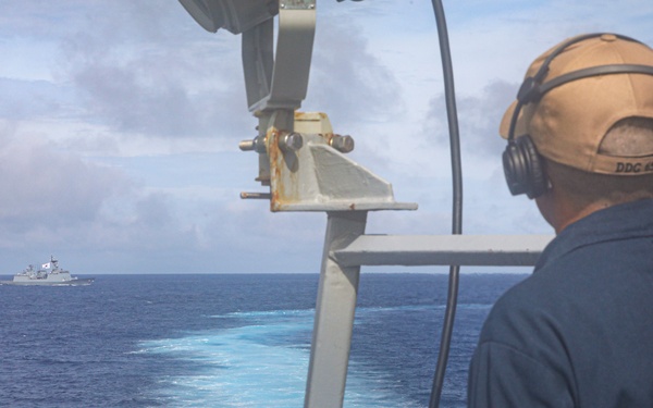 Republic of Korea, U.S. Navies Conclude Carrier Strike Group Exercise