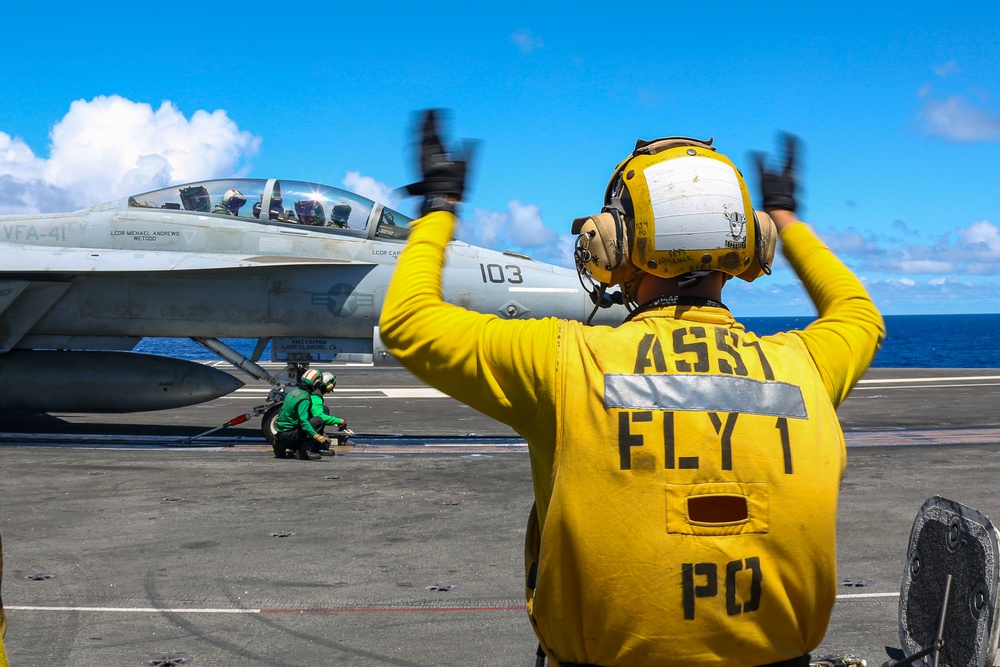 Abraham Lincoln conducts flight operations