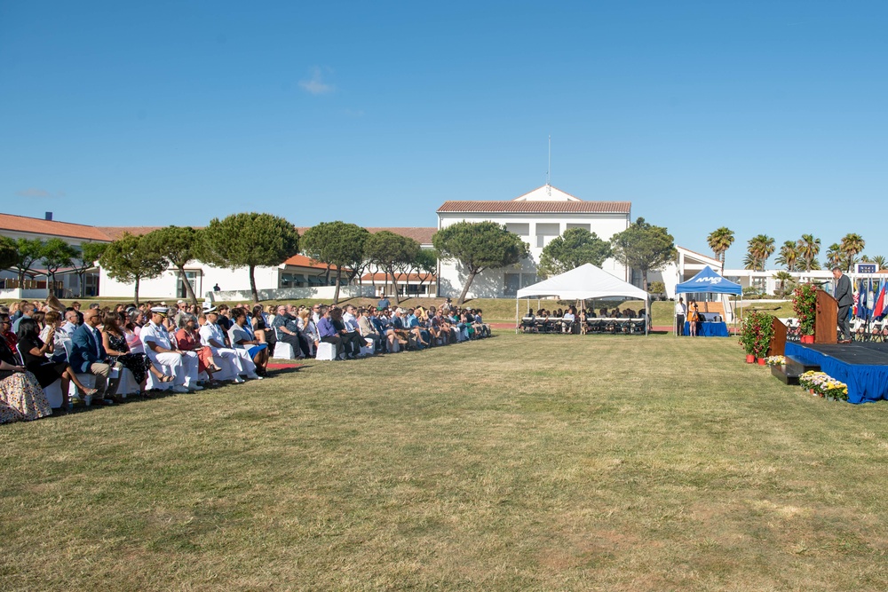 David Glasgow Farragut Hosts Graduation Ceremony