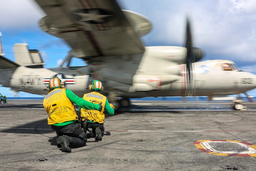 Abraham Lincoln conducts flight operations