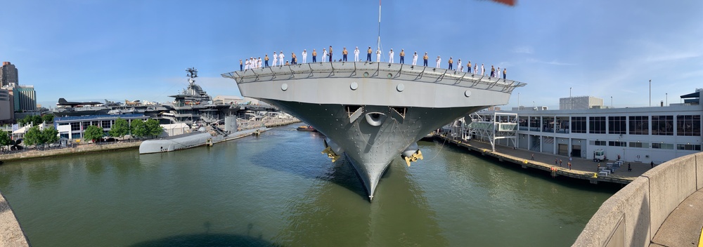 USS Bataan comes for Fleet Week 2022