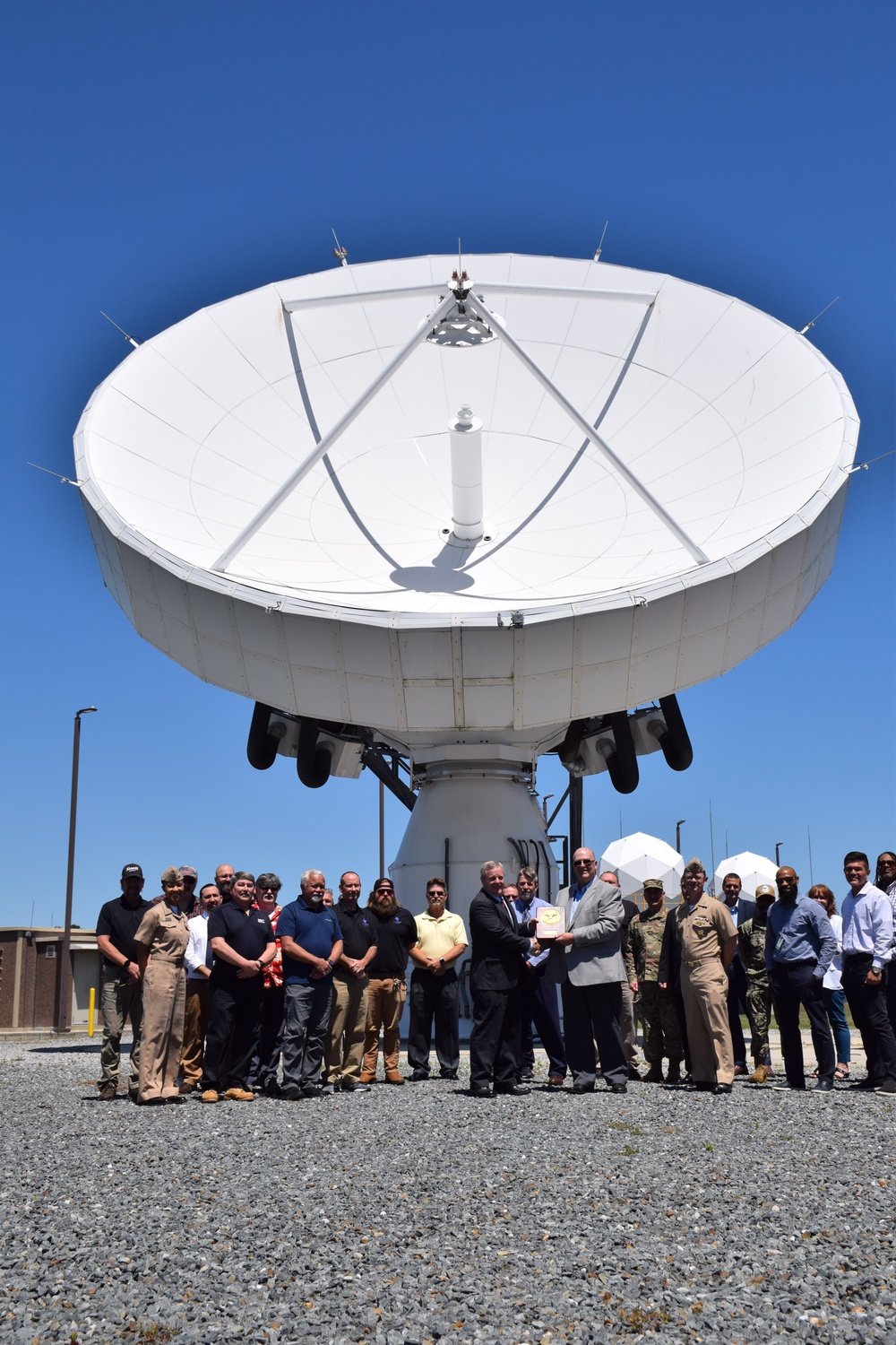 NAVSATCOMMFAC Receives 2021 DISN Facility of the Year Award