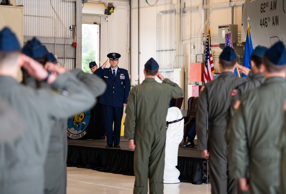 8th Airlift Squadron welcomes new commander