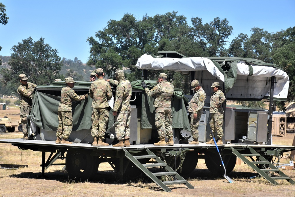 653rd RSG prepares food service amenities for CSTX 22