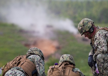 Seabees Train with the M240B