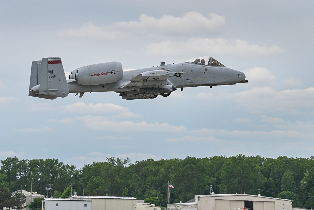 A-10 Thunderbolt II takes off from Selfridge