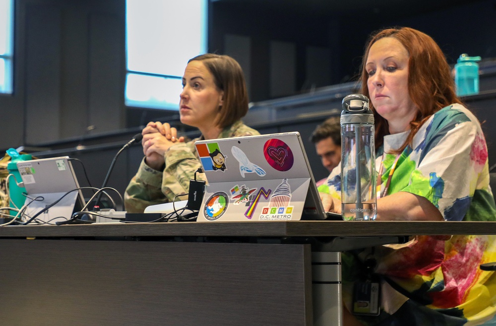 Review brings Army, DoD tech and communications leaders together to synchronize efforts