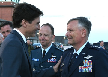 Prime Minister of Canada, Secretary of Defense visit NORAD and USNORTHCOM