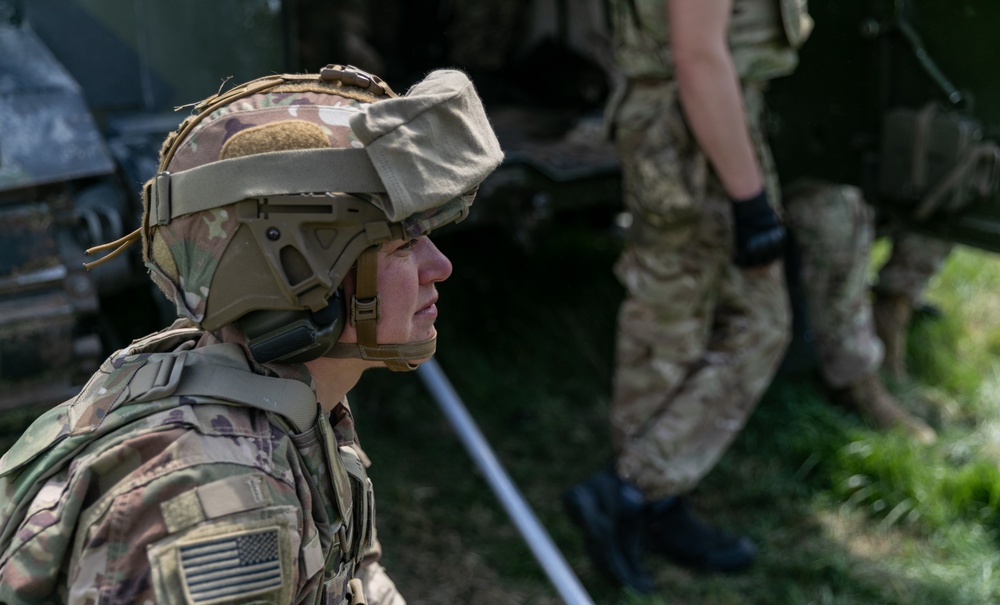 Armed Forces of Ukraine train with US and Norway on M109 howitzer in Grafenwoehr Germany