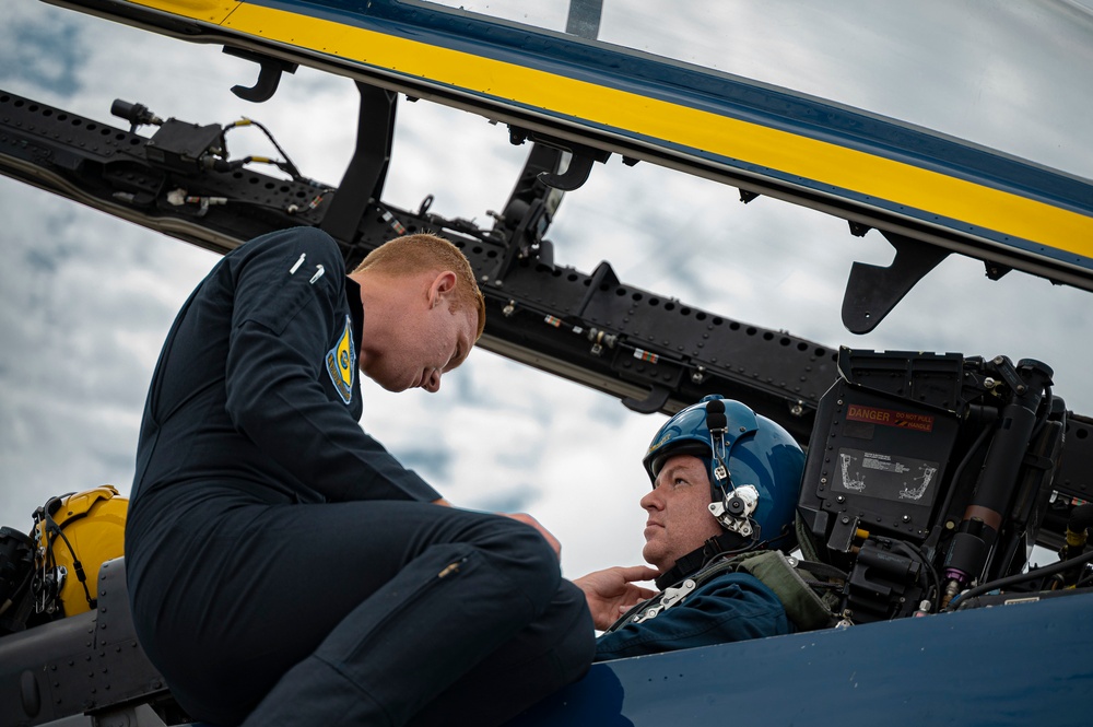 Blue Angels Conduct Key Influencer Flight in St. Louis Area