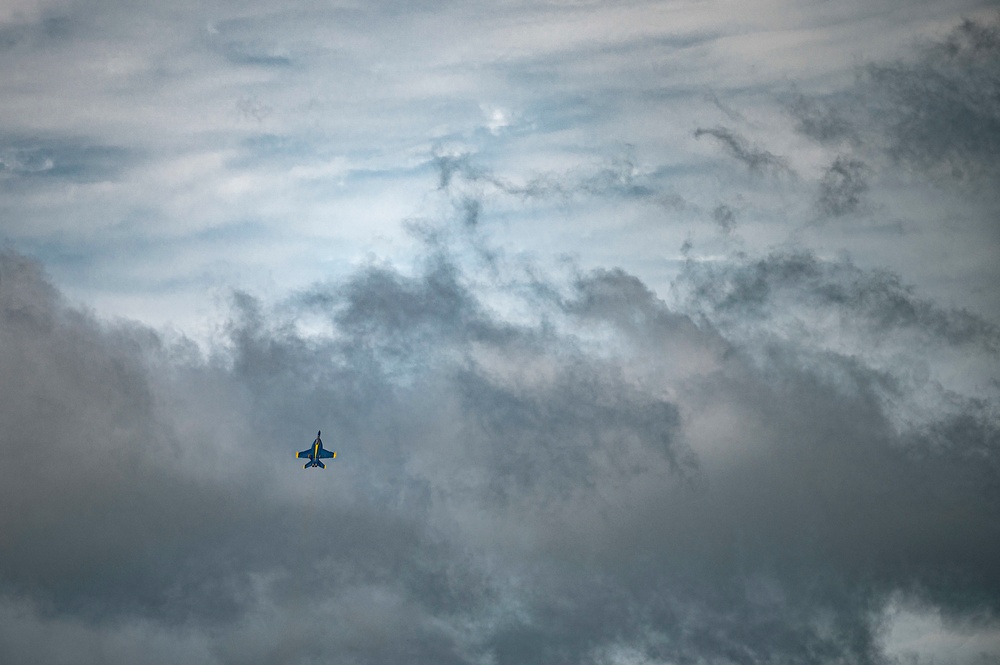 Blue Angels Conduct Key Influencer Flight in St. Louis Area