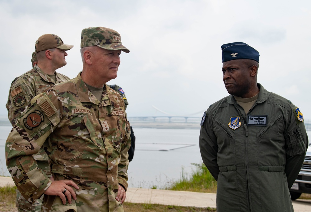 Pacific Air Forces Deputy Commander Visits Kunsan