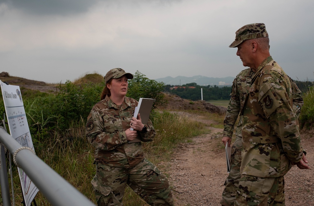 Pacific Air Forces Deputy Commander Visits Kunsan