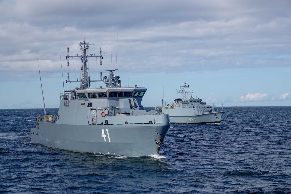 Finnish and Estonian Ships Underway