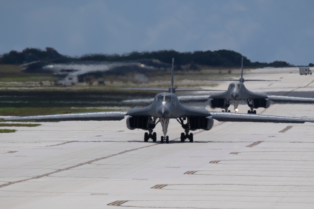 Bombers Land in Guam