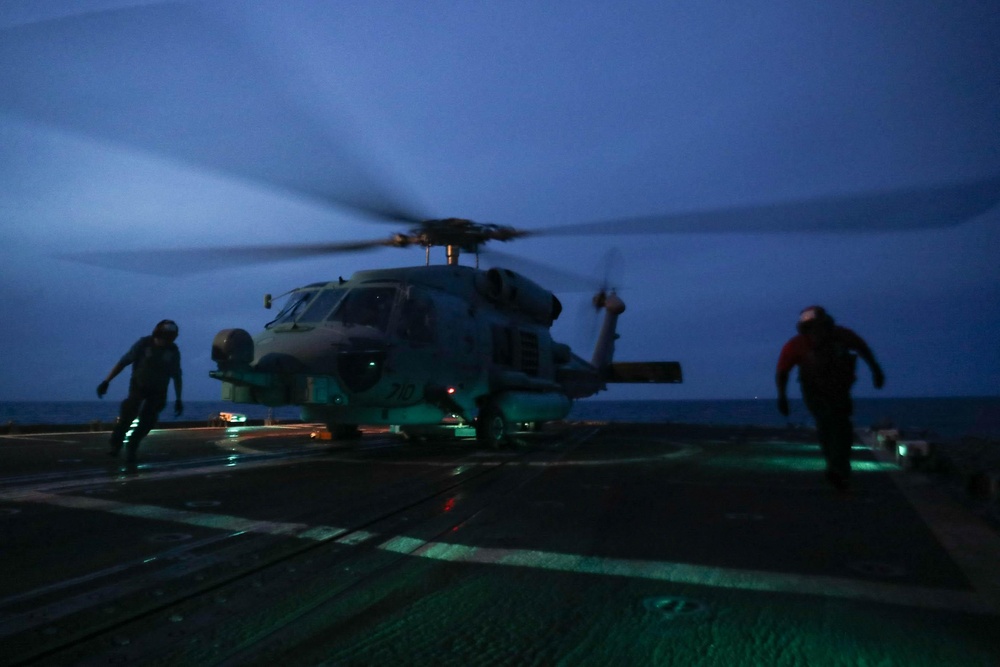 Mobile Bay conducts flight operations