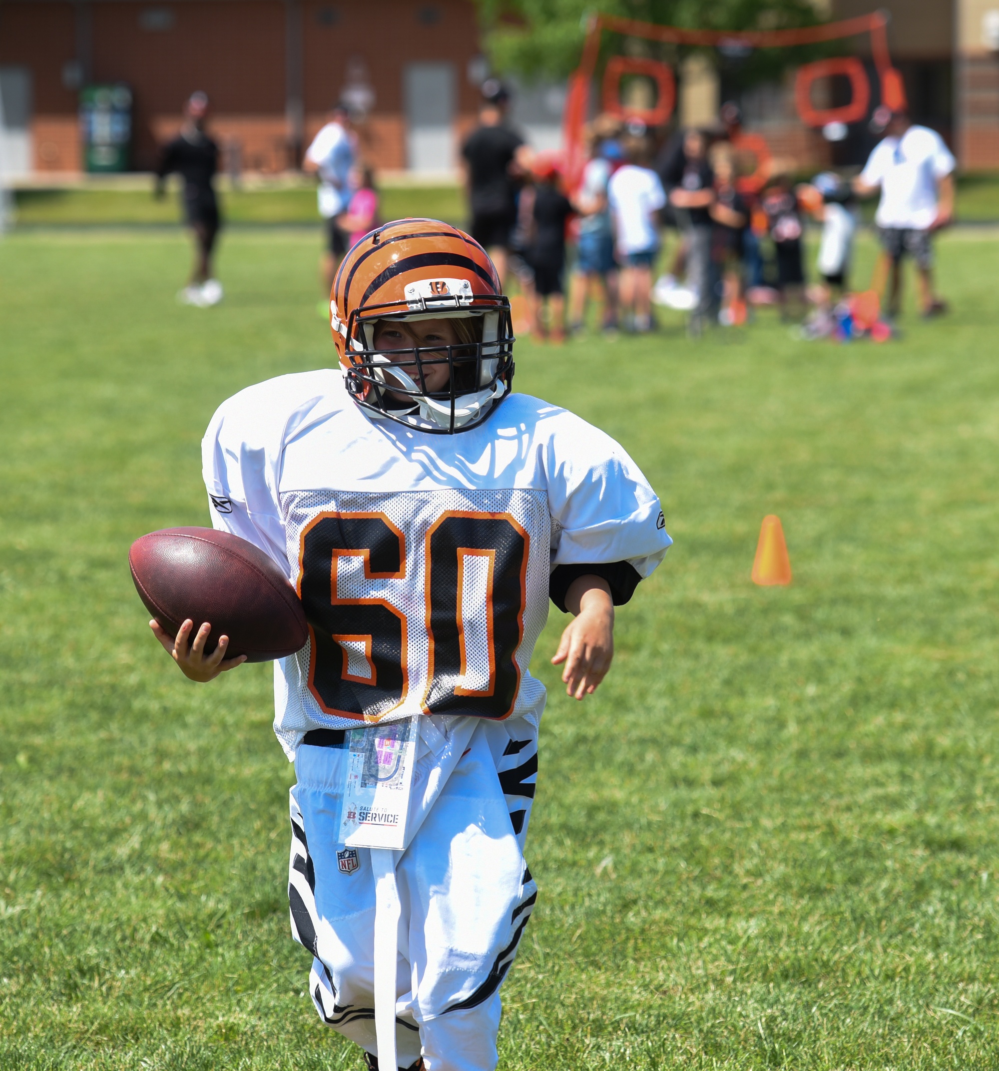 Cincinnati Bengals rookies visit WPAFB > Wright-Patterson AFB