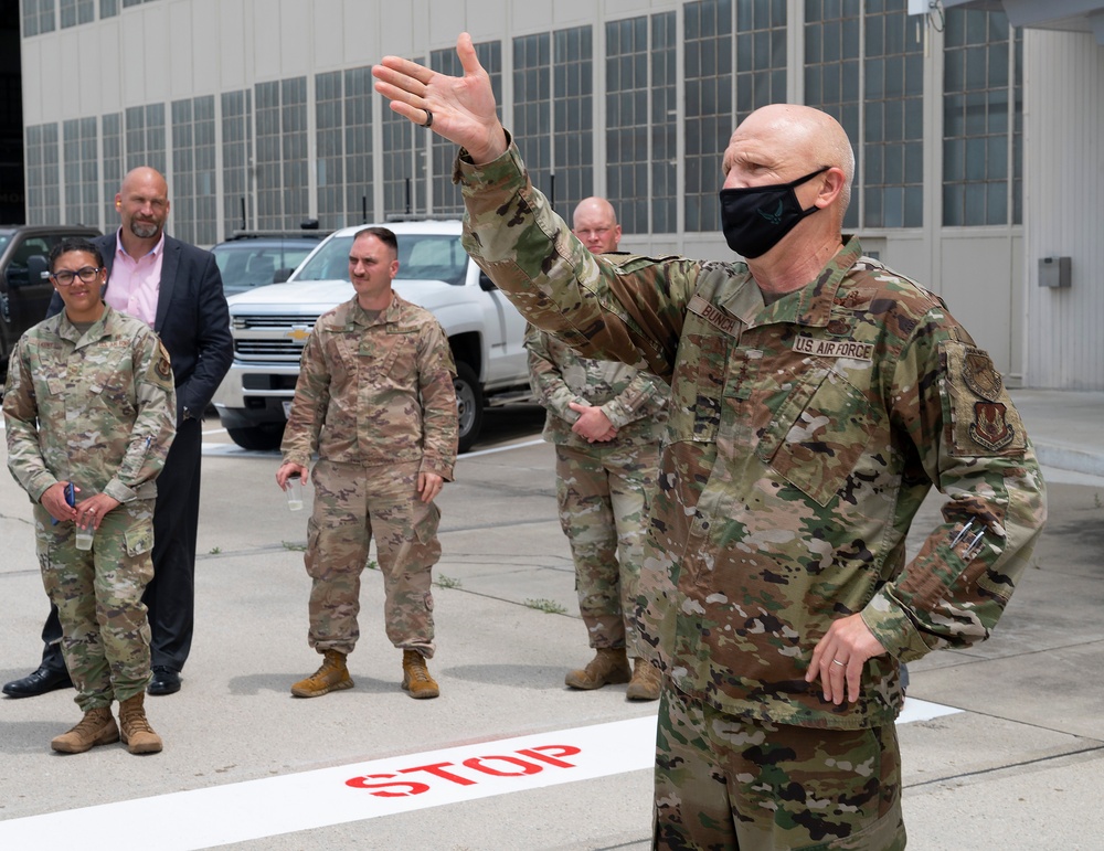 Fini-Flight for AFMC commander
