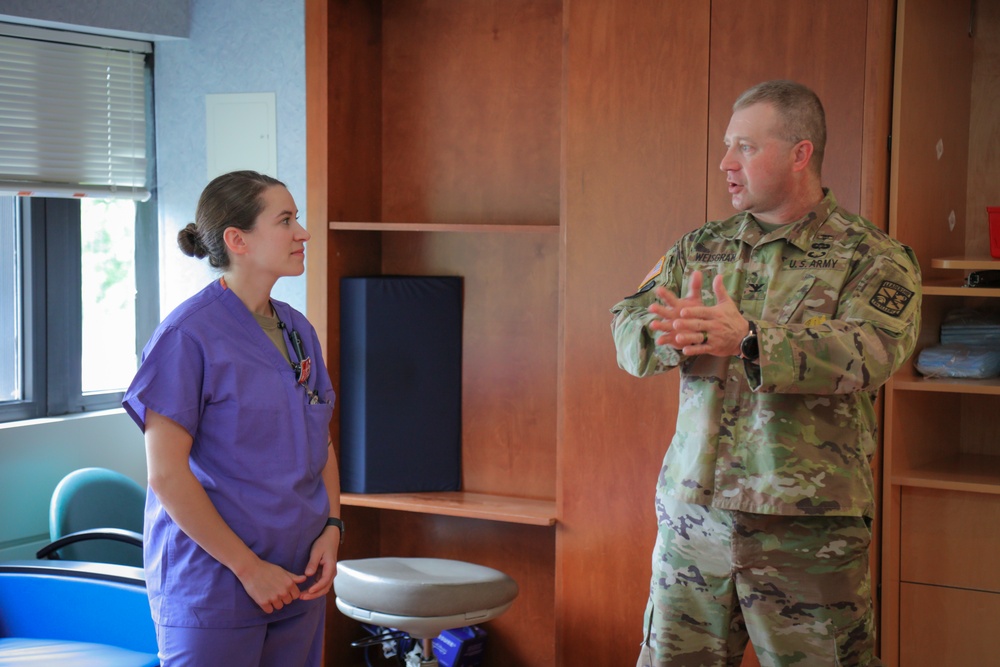 ROTC Leaders Visit Blanchfield Army Community Hospital