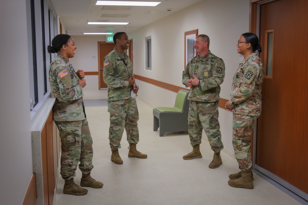 ROTC Leaders Visit Blanchfield Army Community Hospital