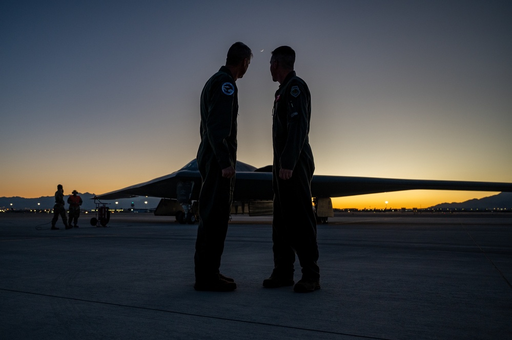 Chief of the National Guard Bureau visits National Guard WSINT instructors