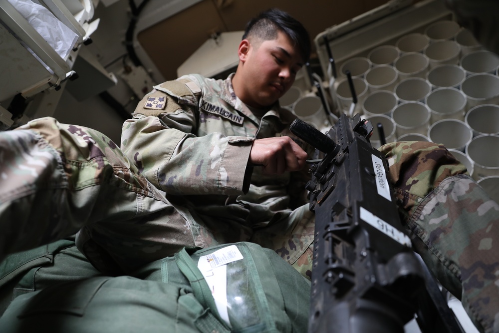 3/29 FA, 4th Infantry Division Soldiers perform weapons maintenance