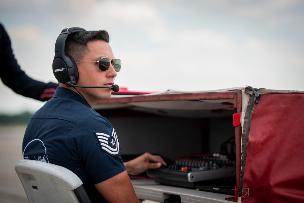 USAFADS headline Fort Wayne Air Show