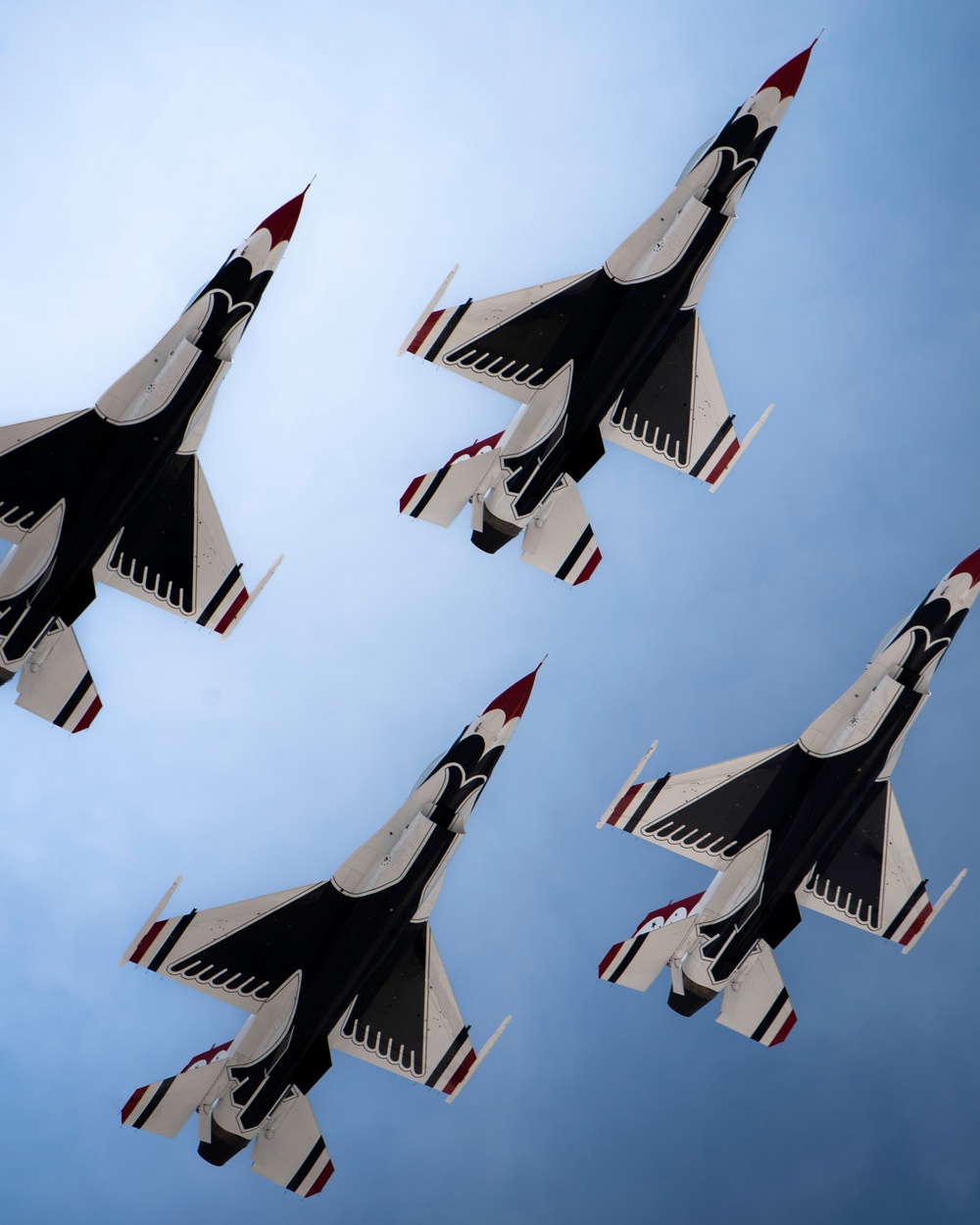 Thunderbirds headline Holloman Air Show