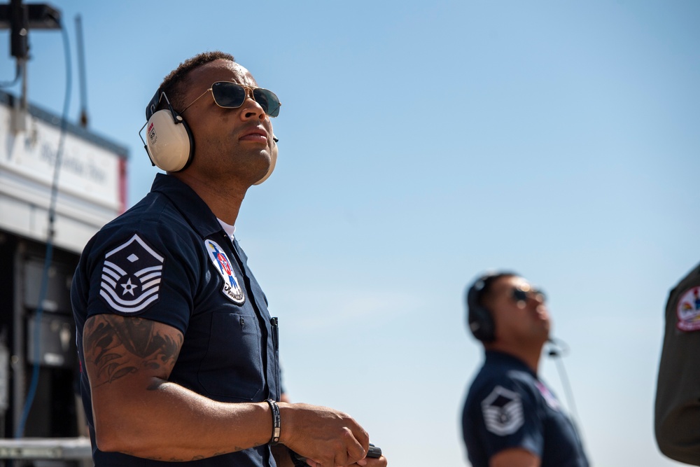 Thunderbirds headline Holloman Air Show