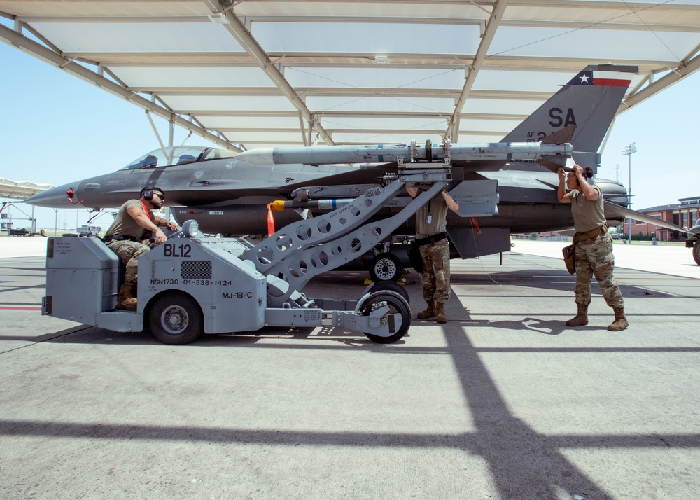 149th FW Weapons Loader