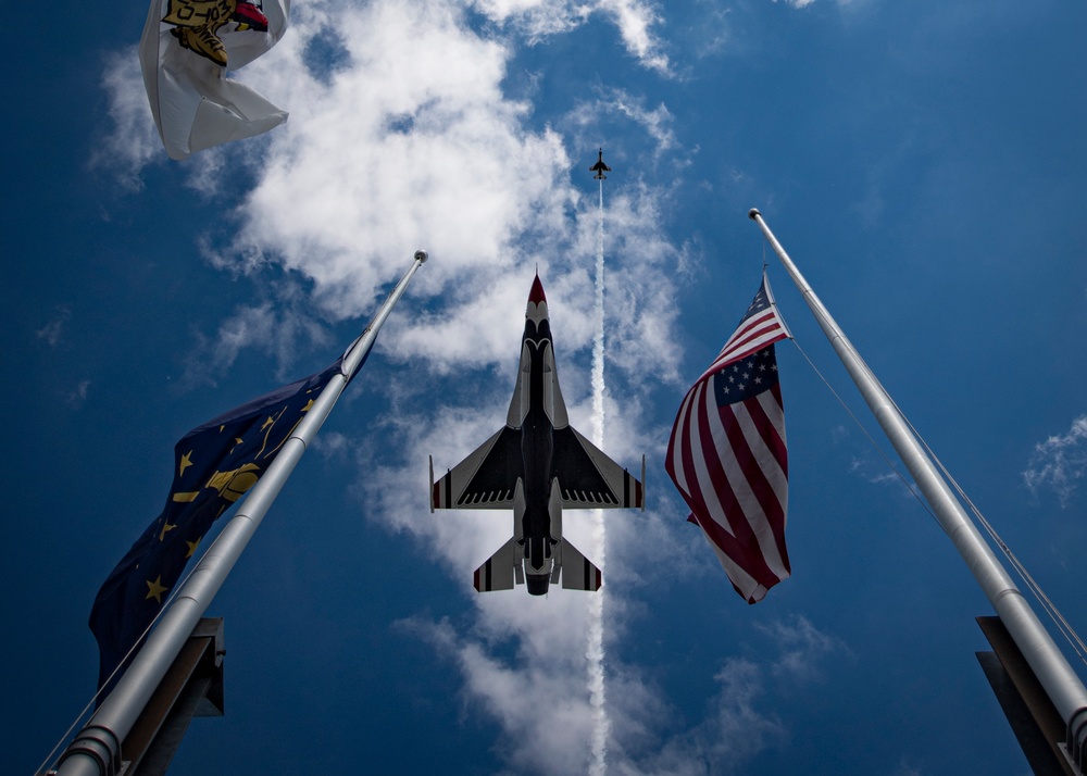 Thunderbirds kick off 106th Indy 500