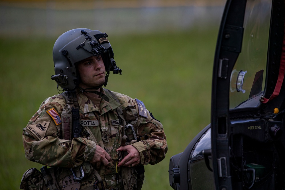 New Jersey MEDEVAC works with Medical Simulation Training Center students