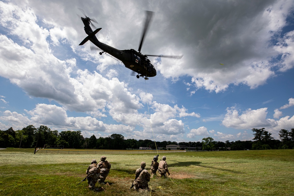 New Jersey MEDEVAC works with Medical Simulation Training Center students