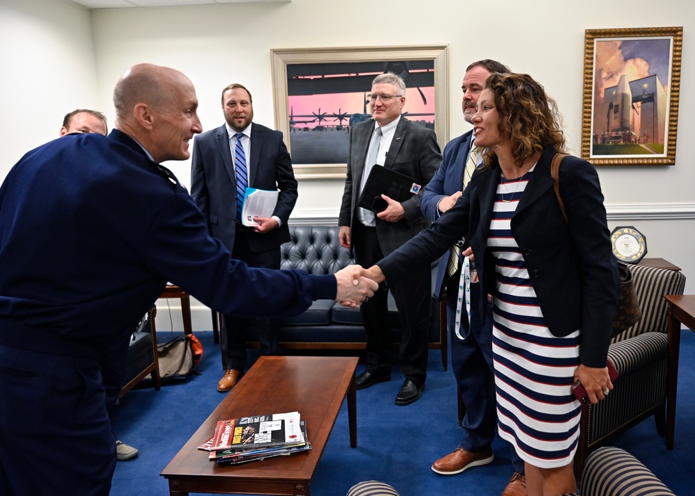 VCSAF Allvin meets with Charleston, S.C. civic leaders