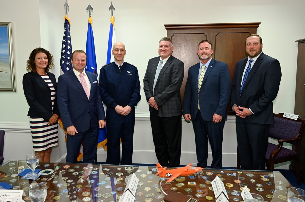 VCSAF Allvin meets with Charleston, S.C. civic leaders