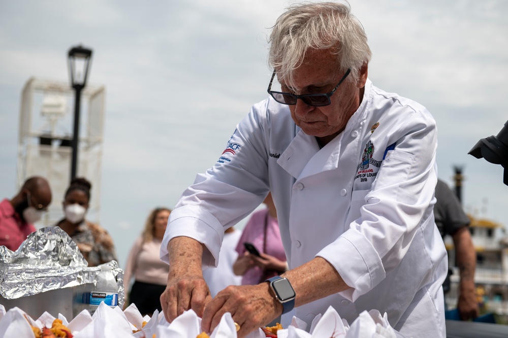 Coast Guard participates in New Orleans seafood cook off