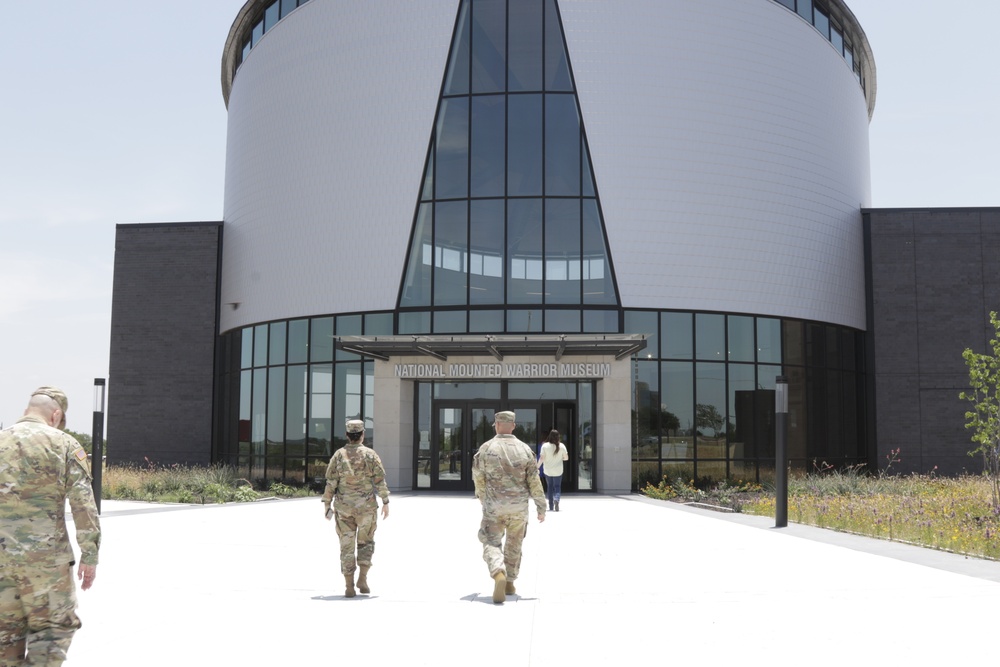 III Armored Corps Commanding General hosts media roundtable