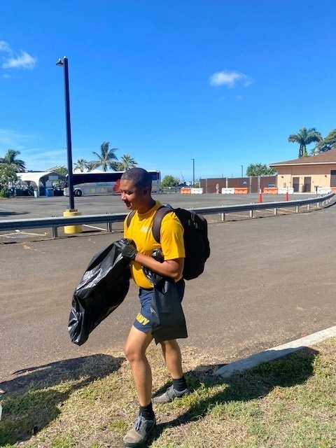 USS LAKE CHAMPLAIN COMMUNITY SERVICE IN HAWAII