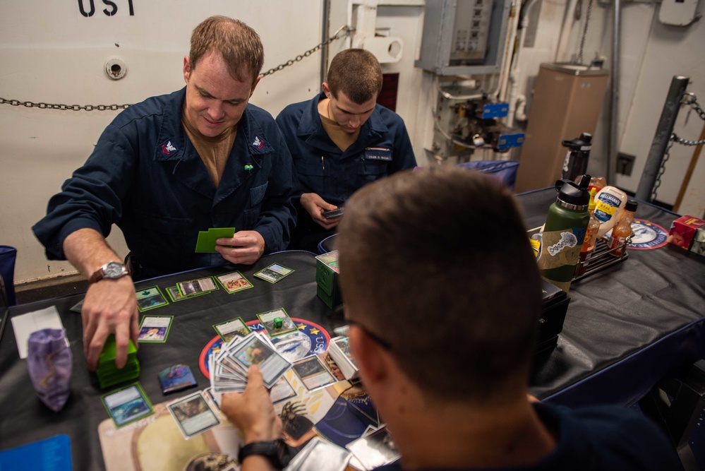 USS Ronald Reagan (CVN-76) Sailors play Magic the Gathering